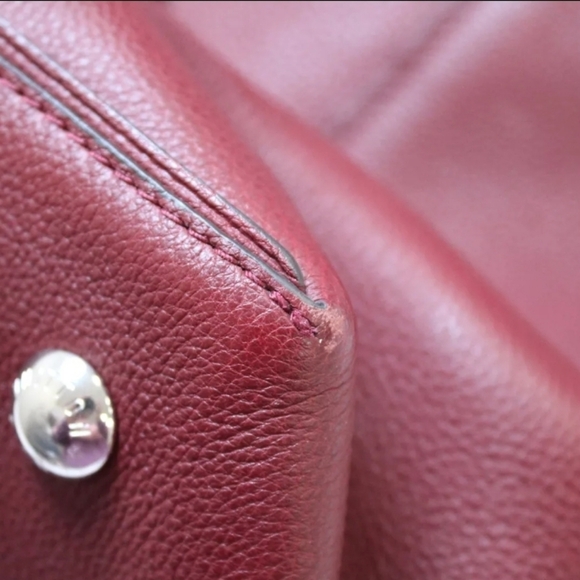 Luis Vuitton- python trimmed soft lockit mm - Picture 9 of 9